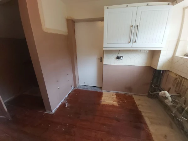 Your Damp Specialists damp survey and treatment work image 10