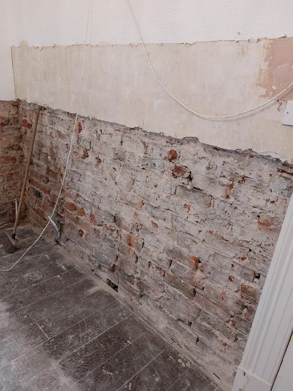 Your Damp Specialists damp survey and treatment work image 95